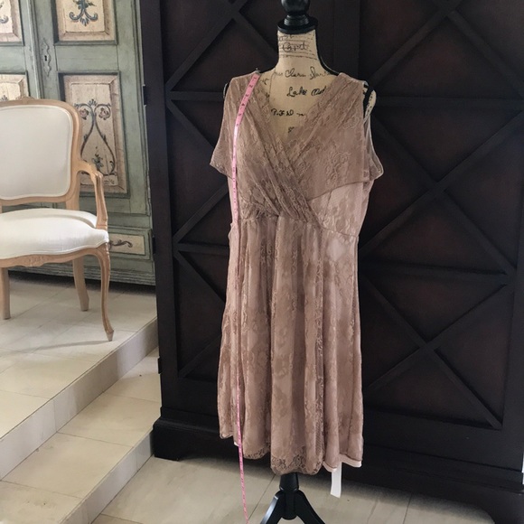 Rise Boutique Lace Dress - Picture 1 of 8